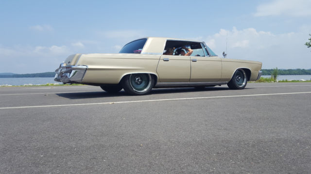 1966 imperial crown survivor / restomod 440 with a/c 4dr hardtop