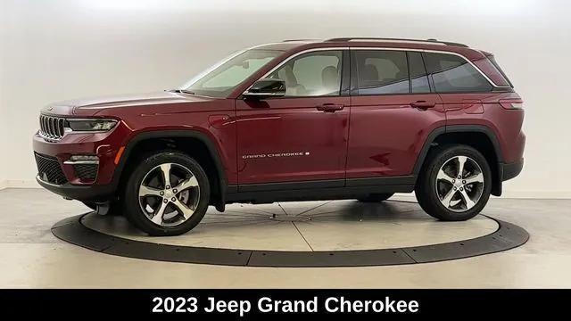 2023 jeep grand cherokee 4xe base