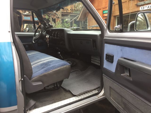91dodge w250 cummins 4x4 truck w/dumpbed