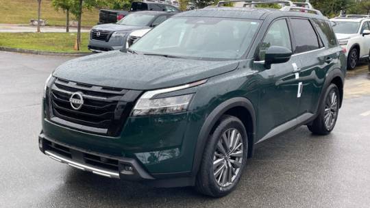 2024 Nissan Pathfinder sl