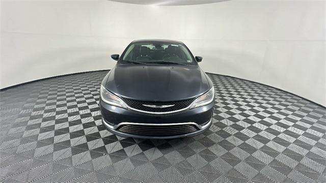 2017 chrysler 200 limited