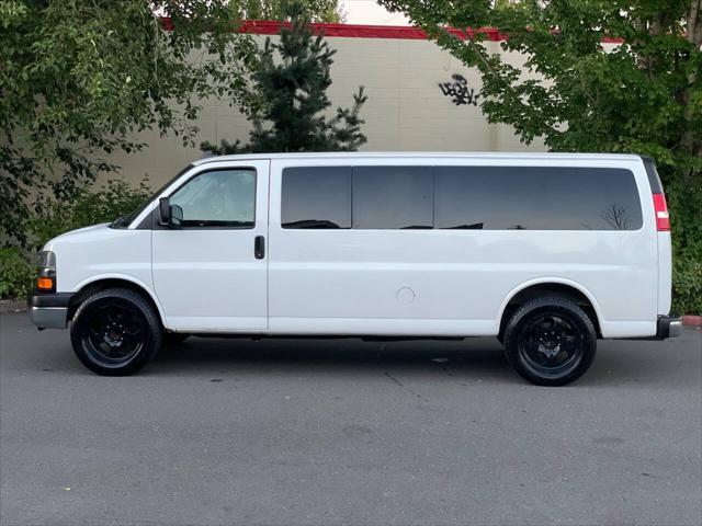 2016 chevrolet express 3500 lt