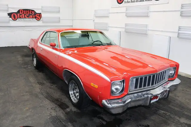 1975 red runs drives body int vgood 318v8 3spd auto!