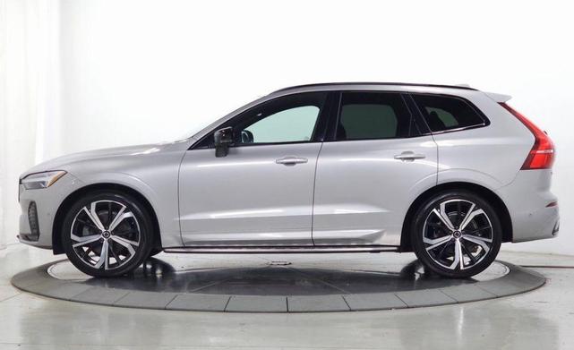 2022 volvo xc60 b6 r-design