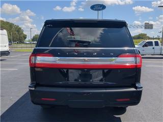 2021 Lincoln Navigator standard