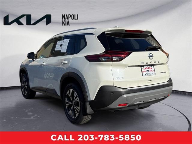 2021 nissan rogue sv