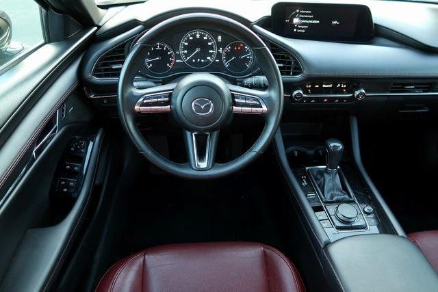 2023 mazda mazda3 2.5 s carbon edition
