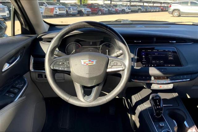 2021 cadillac xt4 luxury