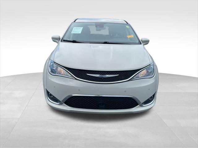 2020 chrysler pacifica touring