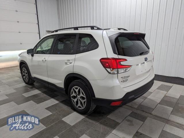 2022 subaru forester premium