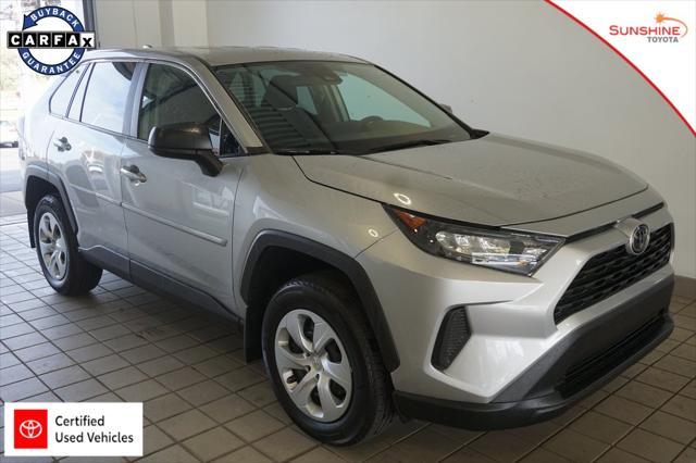 2022 toyota rav4 le