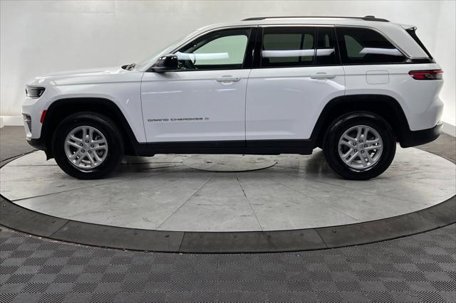2023 jeep grand cherokee laredo 4x4