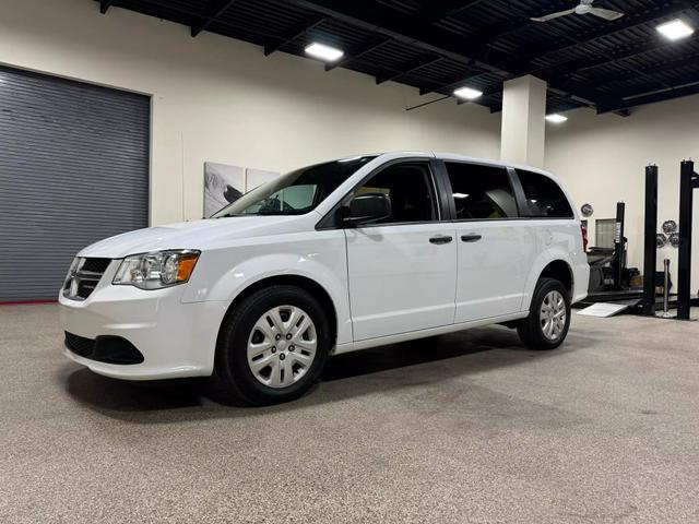 2019 dodge grand caravan se