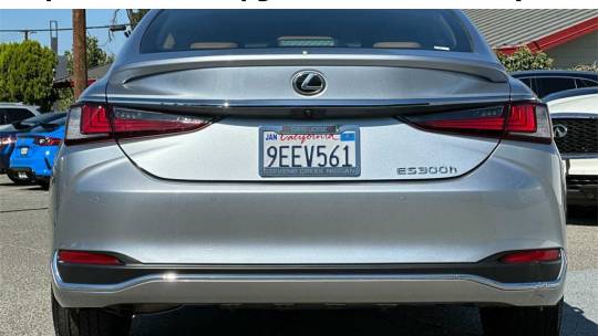 2023 Lexus ES