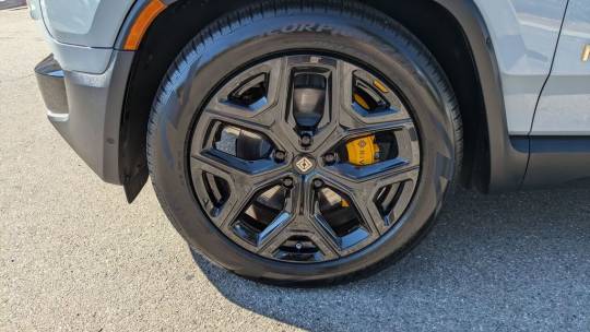 2022 Rivian R1T