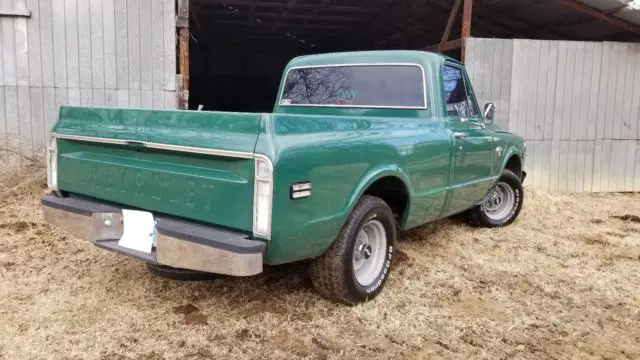 1968 (1969,1970,1971 and 1972 style) chevrolet cst c10/beautiful work truck