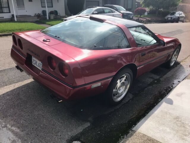2 owner - 1990 corvette coupe - mint - both tops - 24,804 miles - automatic