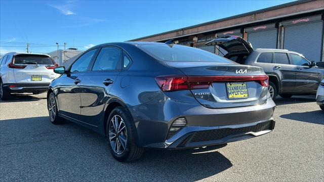 2024 kia forte lxs