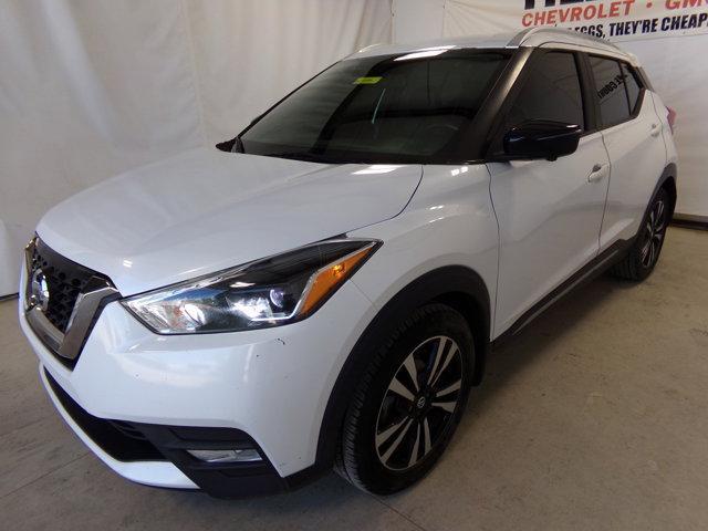 2019 nissan kicks sr