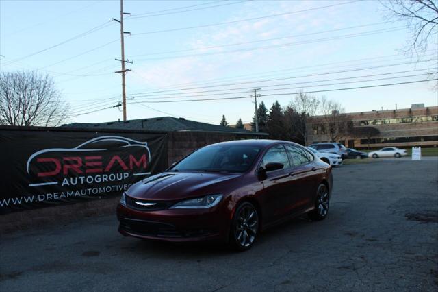 2015 chrysler 200 s