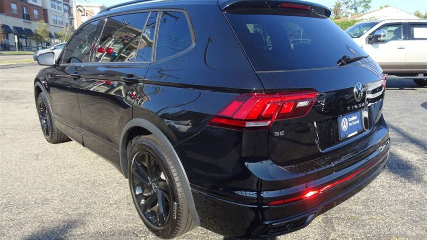 2024 volkswagen tiguan se r-line black