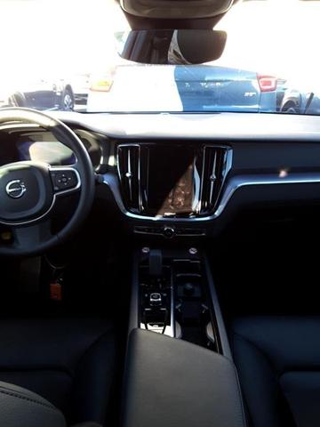 2024 volvo s60 b5 core dark theme