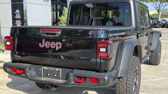 2024 Jeep Gladiator