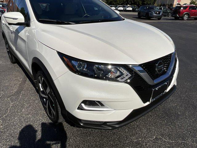 2022 nissan rogue sport sl