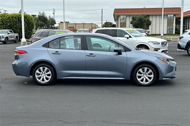 2022 toyota corolla le