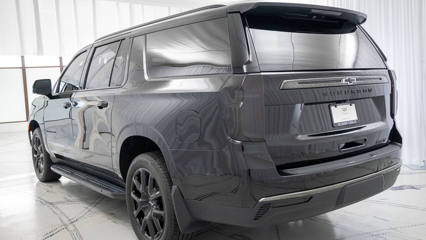 2021 chevrolet suburban rst