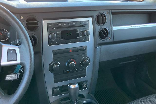 2008 jeep commander sport