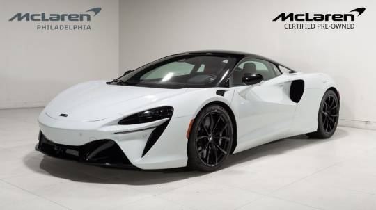 2023 McLaren Artura