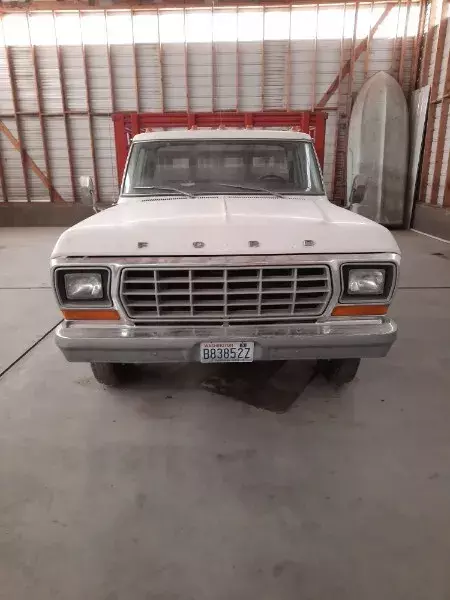 one owner low miles 1 ton 2dr chassis & cab 8-cyl. 351cid/147hp