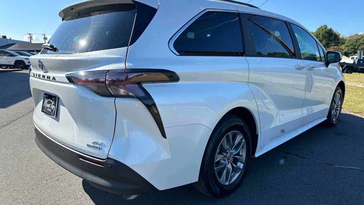 2024 toyota sienna