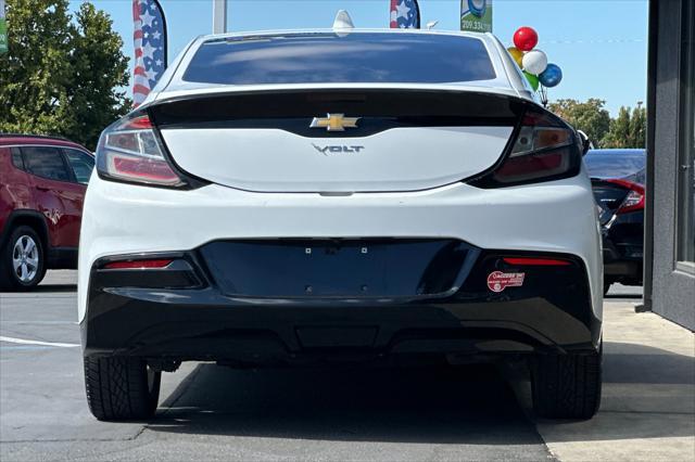 2017 chevrolet volt lt
