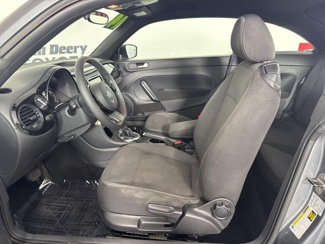 2014 volkswagen beetle auto 2.5l entry