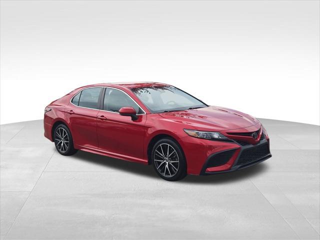 2021 toyota camry se