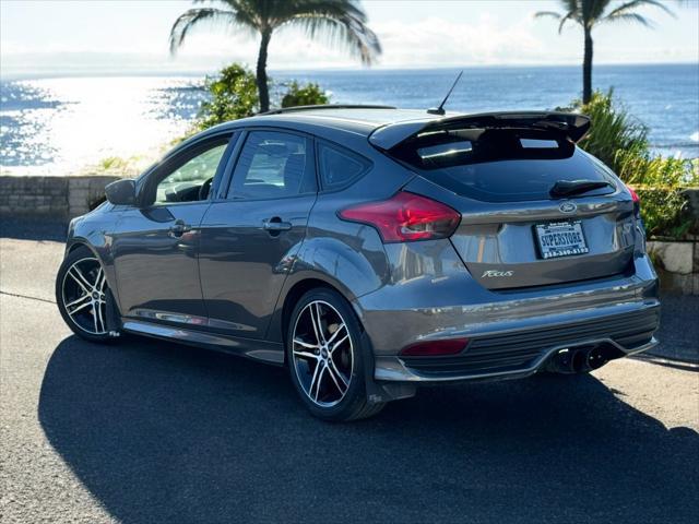 2017 ford focus st