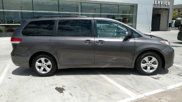 2012 toyota sienna le 7-passenger auto access seat le 7-passenger auto access seat 4dr mini-van for sale in bar nunn, wyoming