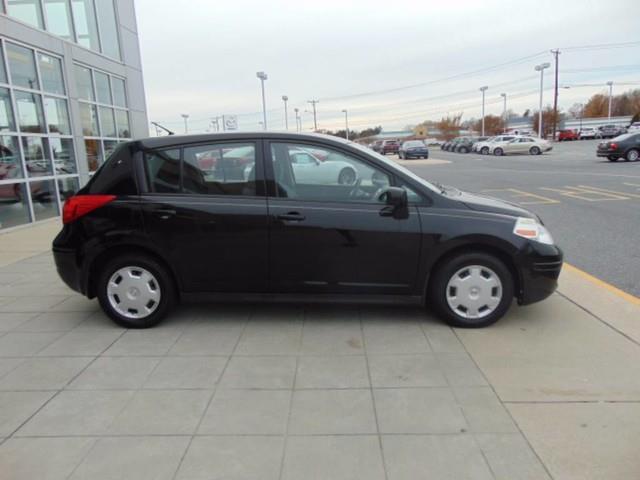 2009 nissan versa 1.8 s 1.8 s 4dr hatchback 4a for sale in dover, delaware