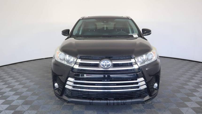 2018 toyota highlander limited