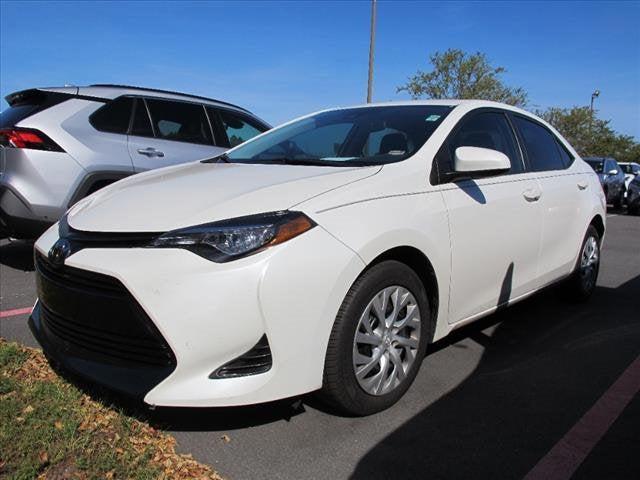 2019 toyota corolla le