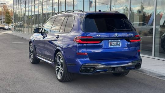 2025 BMW X7