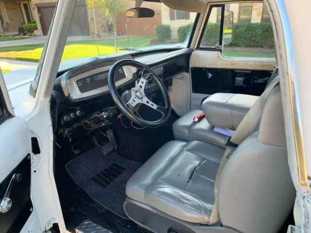 1968 dodge d100 pickup truck - classic white, automatic transmission