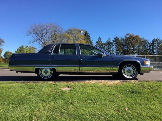 1994 cadillac fleetwood brougham 5.7l v8 only 28k mi!!! low miles!!! 1-owner!!!