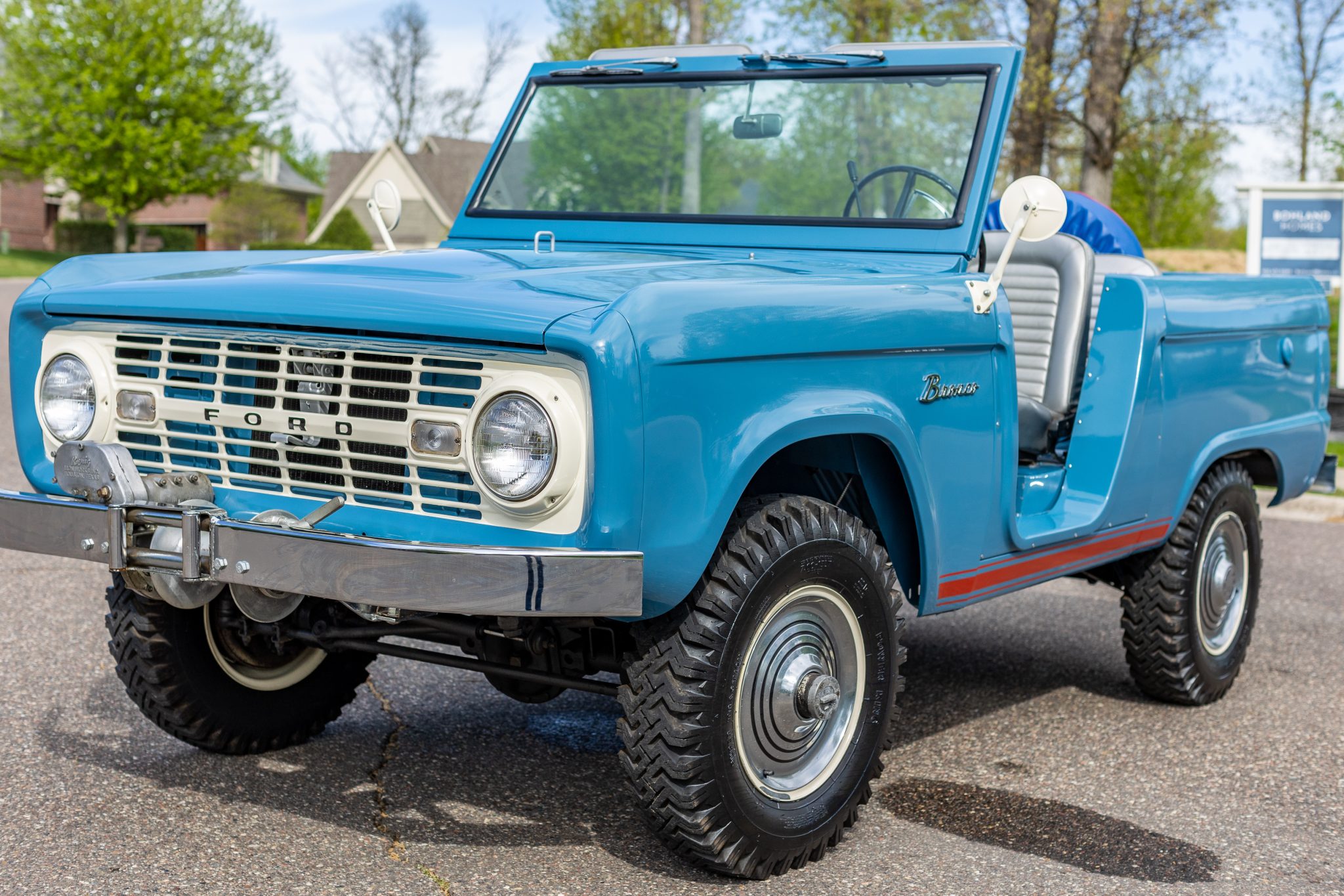 1966 ford bronco roadster 3-speed