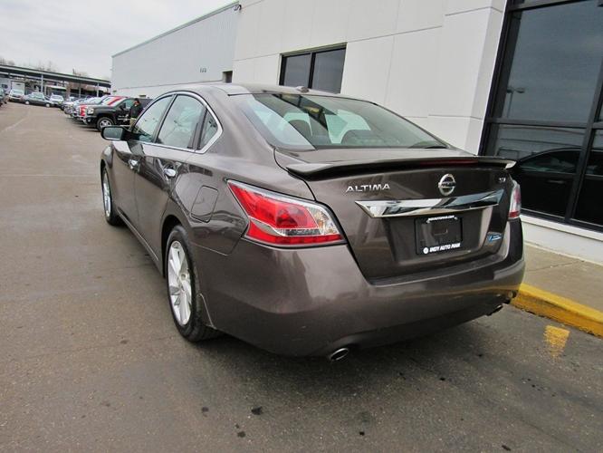 used 2014 nissan altima 2.5 sv sedan indianapolis, in 46227 for sale in indianapolis, indiana