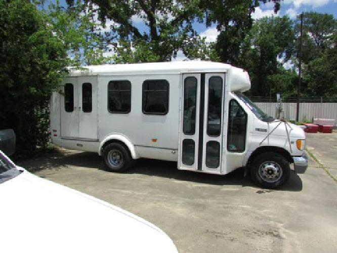 2001 ford e350 shuttle bus in houston, tx
