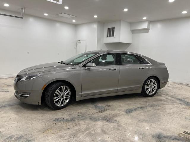 2016 lincoln mkz base