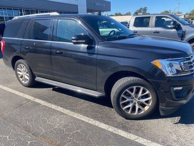 2021 ford expedition xlt